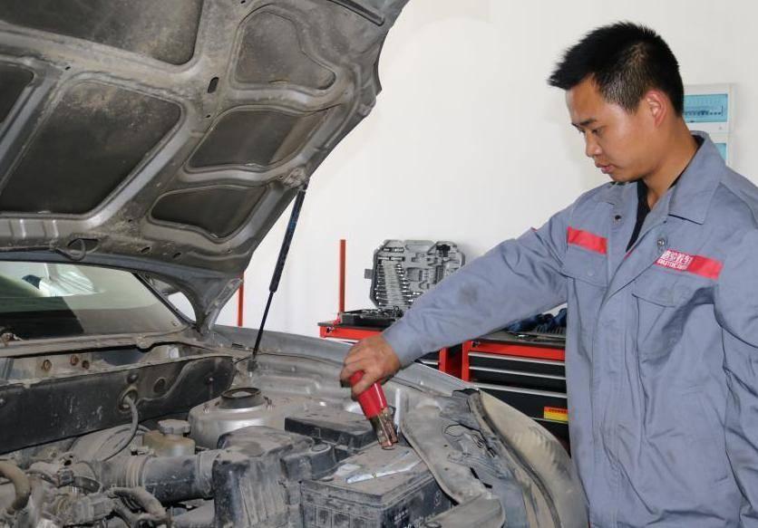 关于高性能的探究,骆驼蓄电池表现如何?