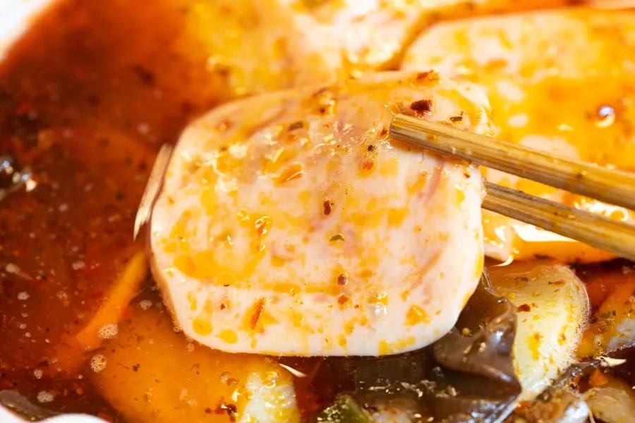 在李佳琪直播间买零食，是个划算的选择吗？