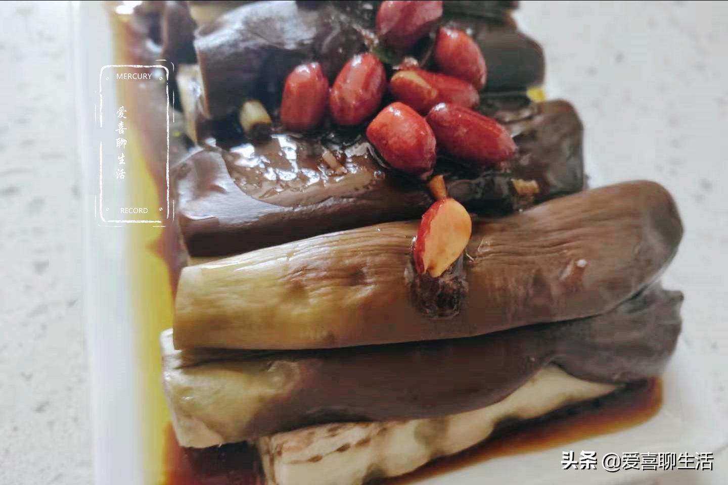 这两种食材一个脆爽一个软烂,一蒸一拌5分钟出锅,常吃对身体好