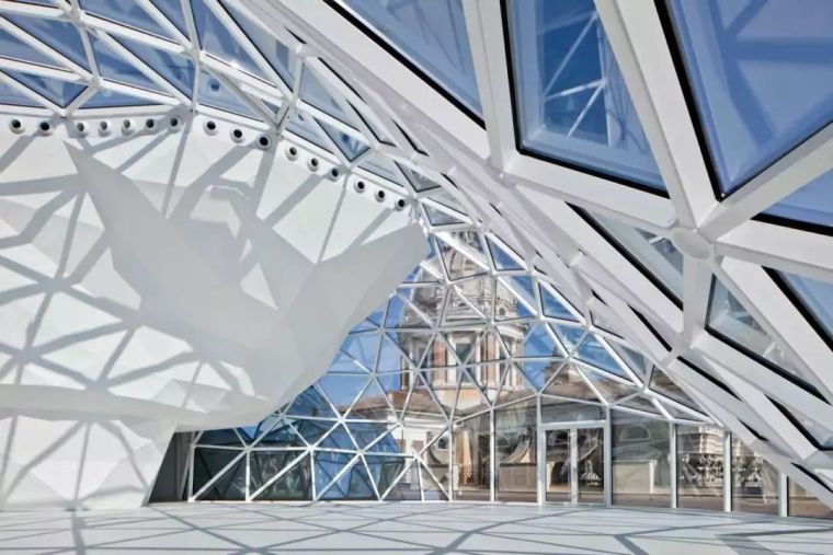 采光雨棚设计 (天幕雨棚如何设计节点很重要)