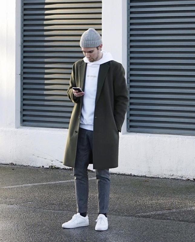 咖色大衣搭配什么颜色连帽卫衣,黑色风衣内搭带帽卫衣搭配