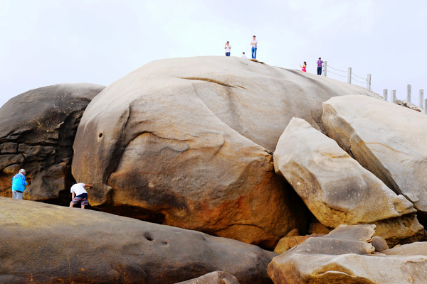幸亏我来了再不来素材就没了,海南月亮湾的夜晚