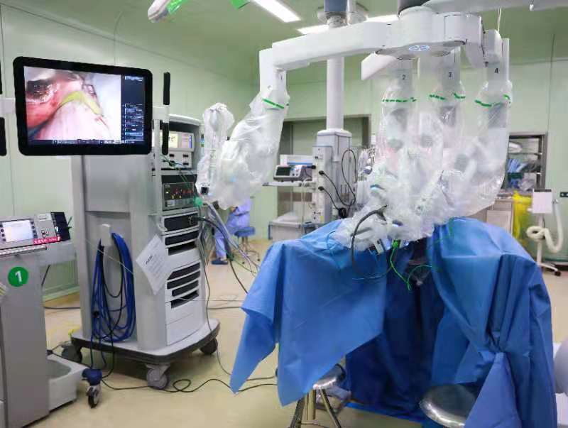 四川首例！市妇女儿童中心医院妇科团队成功开展经阴道单孔,V-NOTES达芬奇机器人全子宫+双侧输卵管切除术