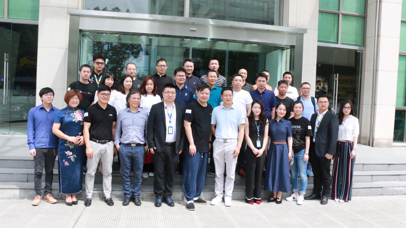 德邦快递送家具,2019德邦物流峰会