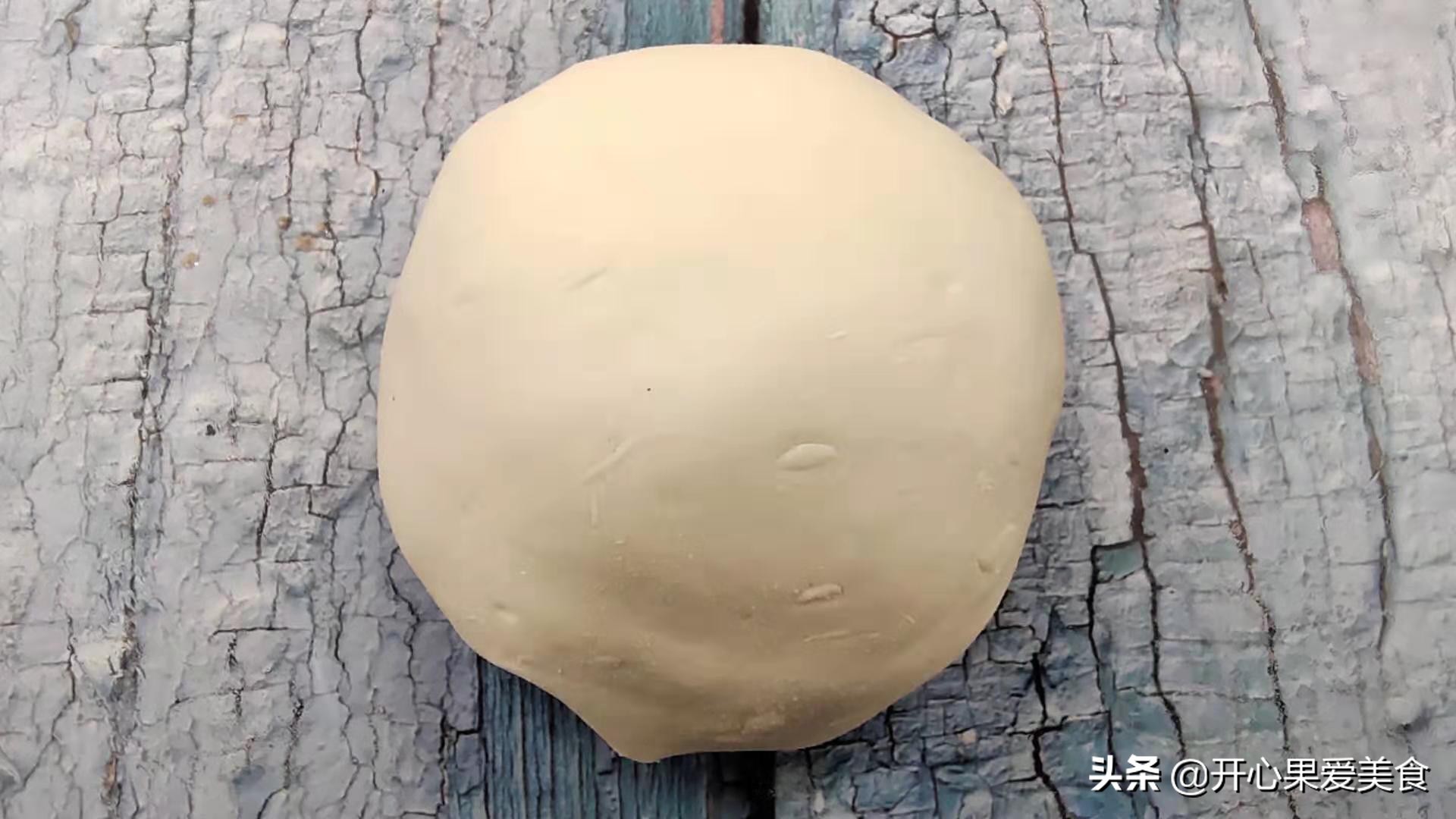 只用面粉做水晶蒸饺,蒸饺怎么做皮不硬又透明配方