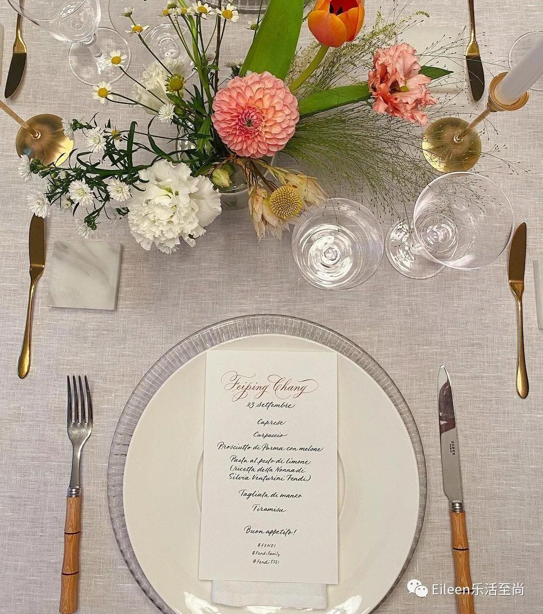 豪门乖女不婚生子，四婚亲妈帅过女神继母，港岛名媛都这么酷吗？