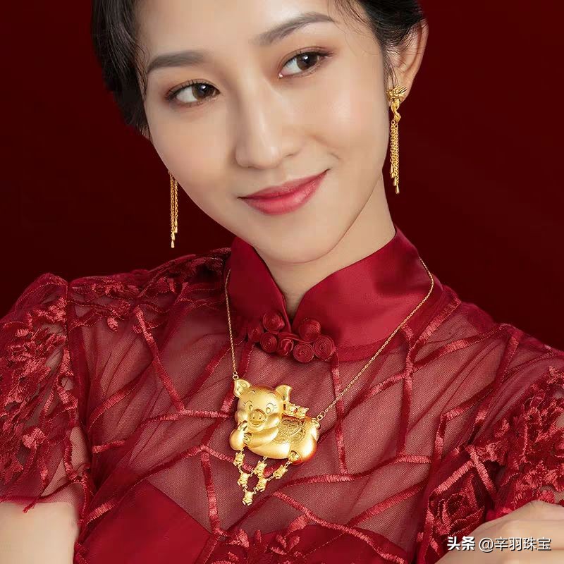 为什么买黄金首饰要掏工费,黄金首饰工费按克和件算哪个好