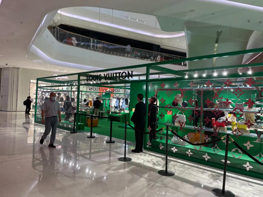 深圳湾万象城围挡,深圳湾万象城tiffany围挡