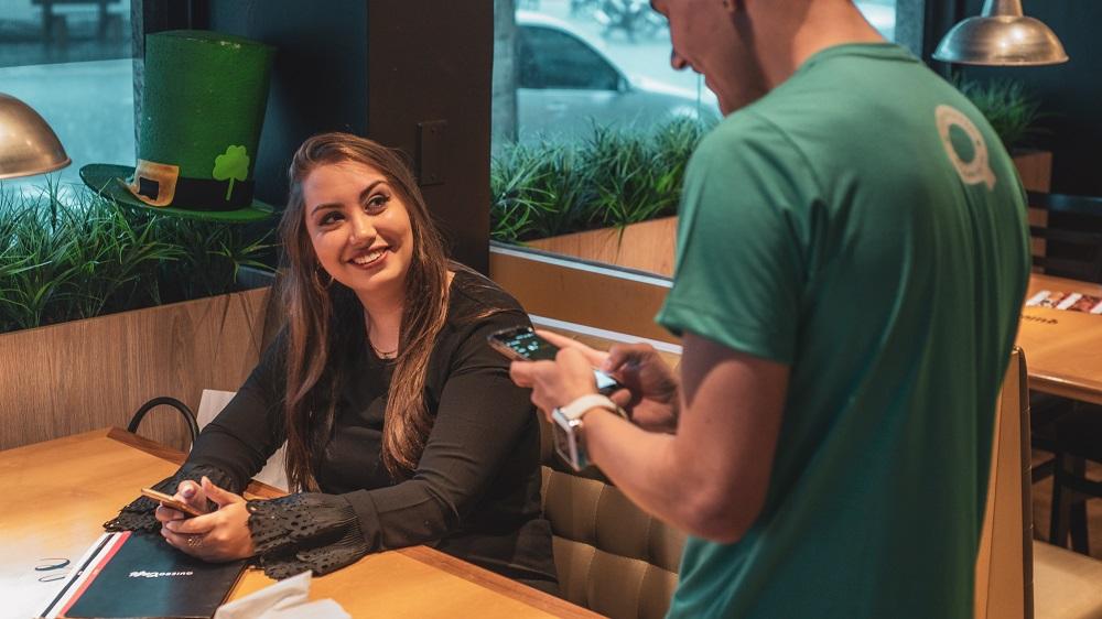 你知道的waitamoment，其实外国人很少用