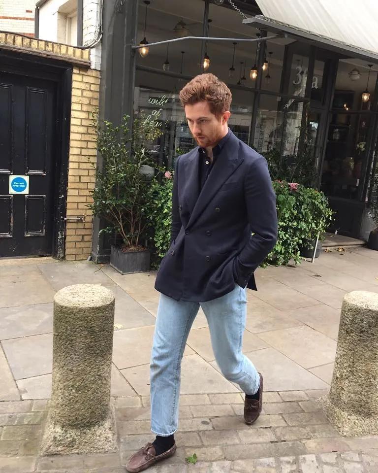 牛仔裤怎么看合身不合身,牛仔裤裤腰太大不合身