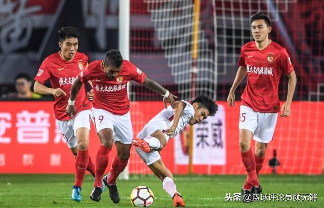 没救了!国足排最强阵容找中乙鱼腩陪练,赛场这1幕丢尽里皮老脸