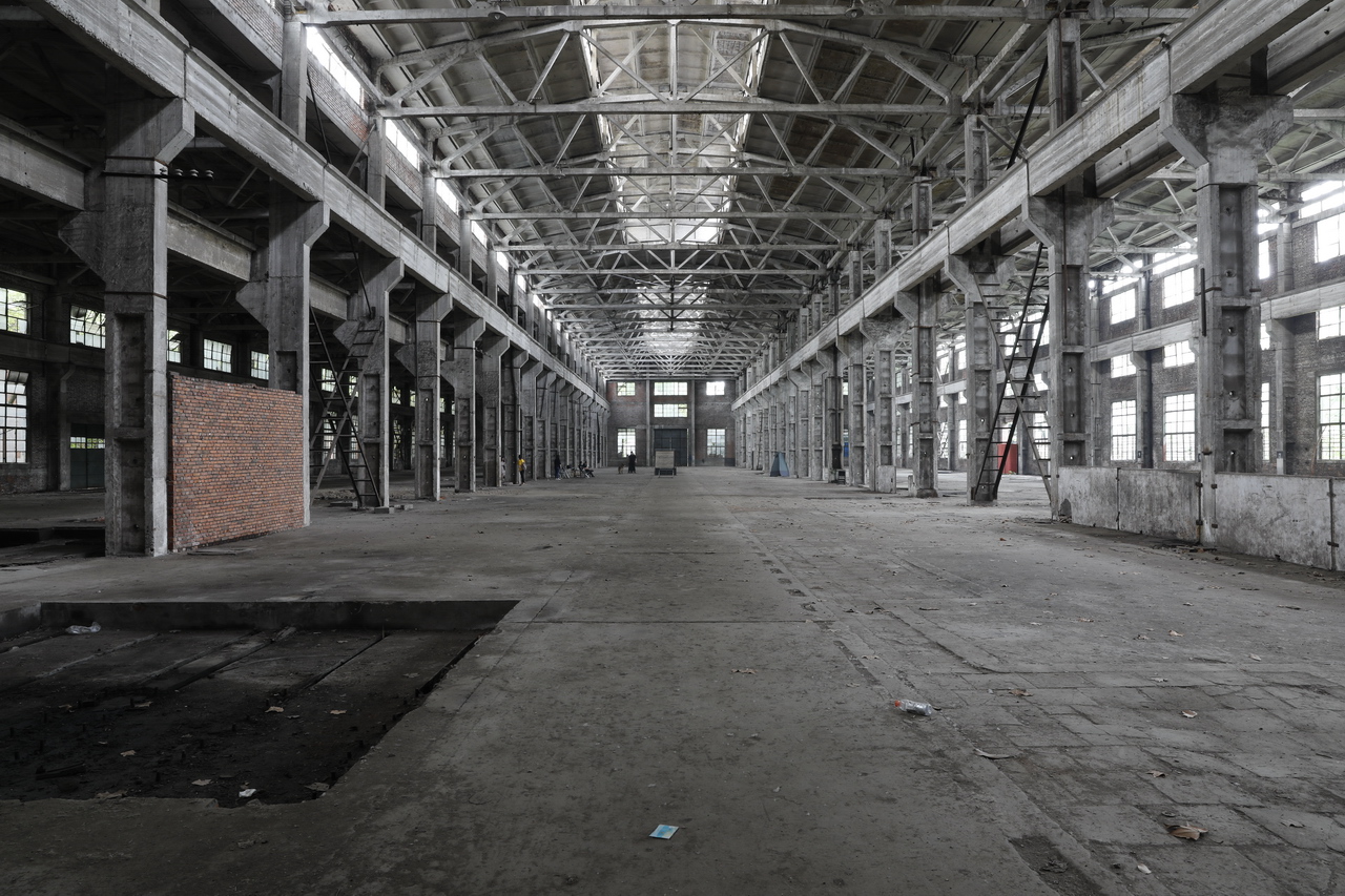 武汉轻型汽车制造厂,武汉特种车制造厂