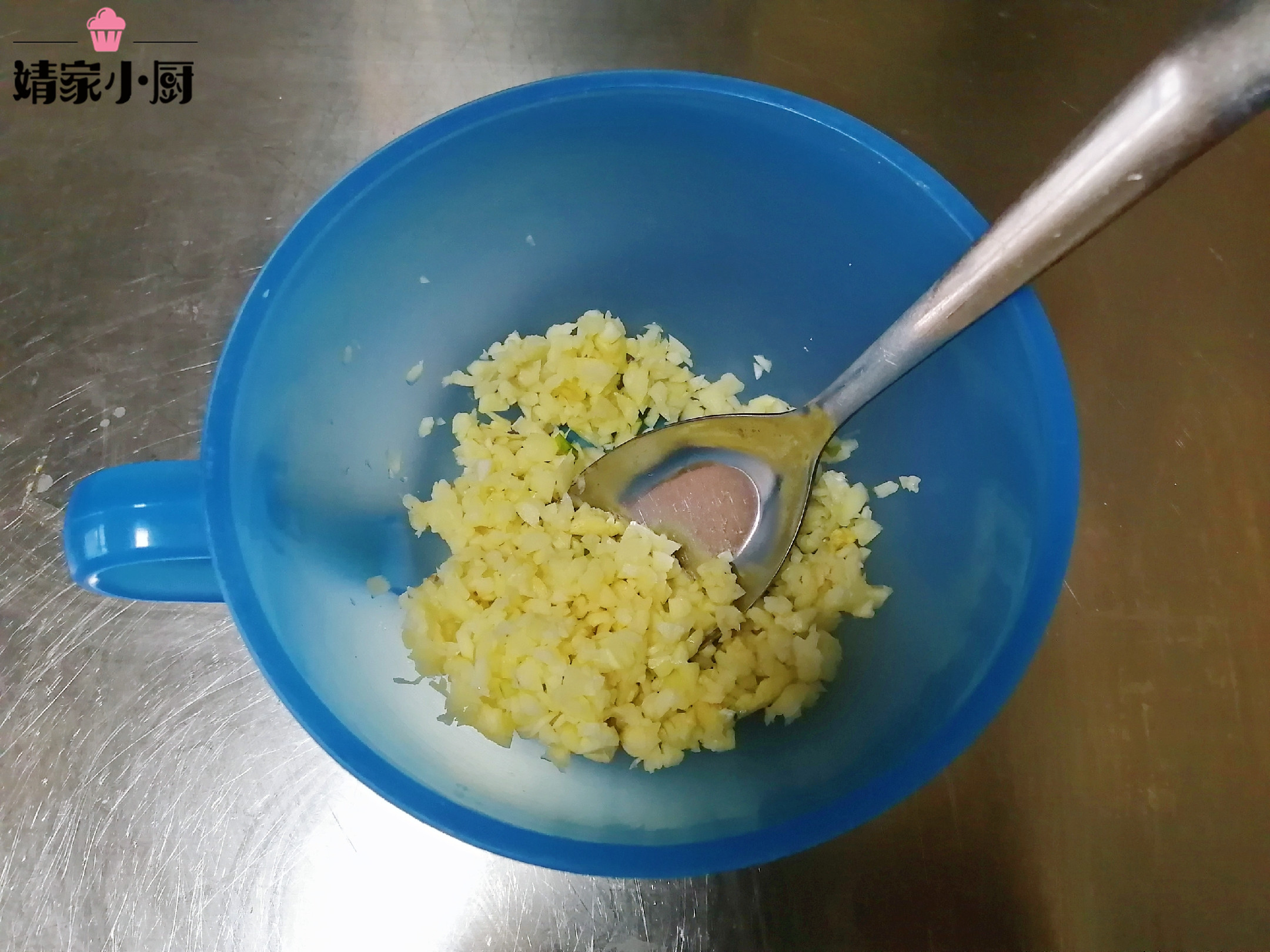 口感酥脆的避风塘炒虾,白灼虾10分钟快手菜