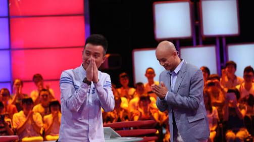 乐嘉一个人的性格是与生俱来的,乐嘉一切的改变都是身不由己