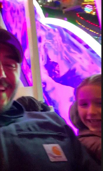 贝克汉姆对小七的宠爱图片,贝克汉姆宠小七故事