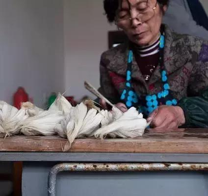 文房四宝的制作材料和独有特征,原来宣纸是这样制作的