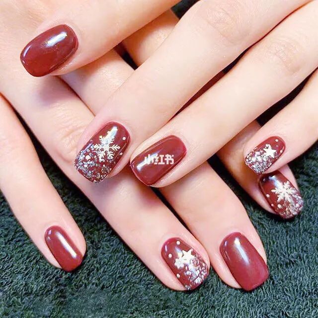 红色系单品搭配技巧,红色系单品怎么搭配好看