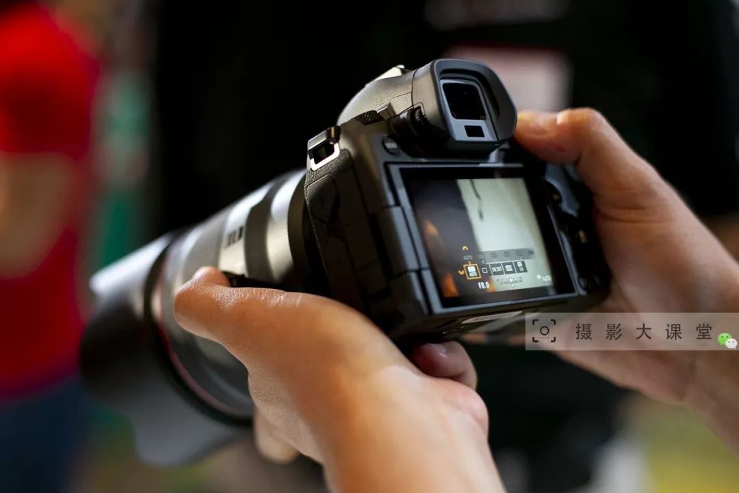 入门单反和高端单反的区别,入门单反和顶级单反区别