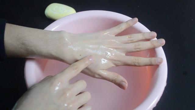 2块钱一块的硫磺皂真的去螨虫吗,2块的硫磺皂是真的吗