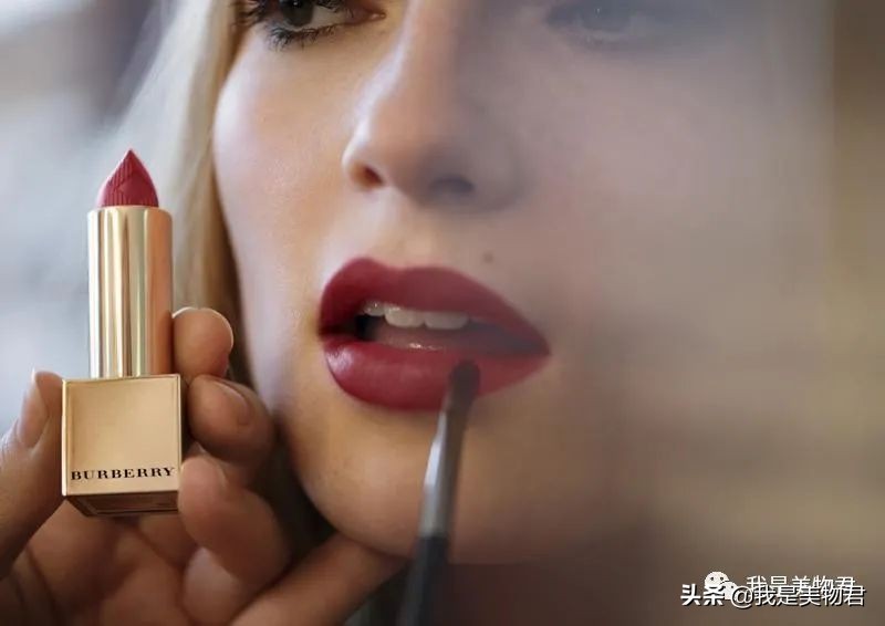 巴宝莉不走寻常的服装,巴宝莉潮流服装