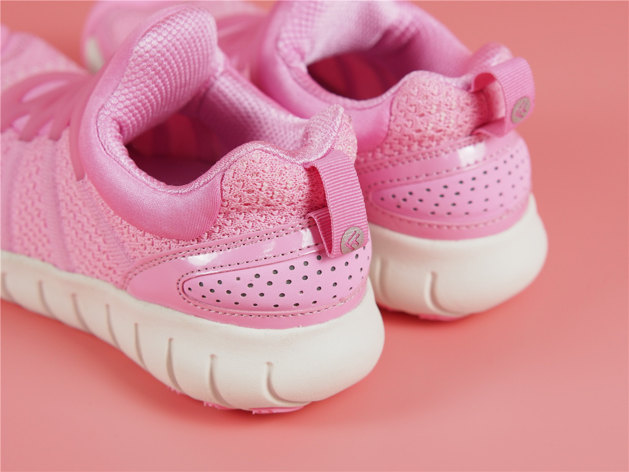 超逸酷玩游戏视频,freetie夏季清爽运动鞋