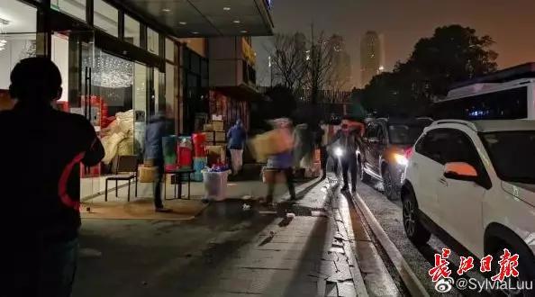 到一线,汲取奋进力量展现青年担当