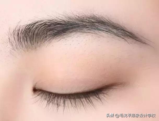 三分钟学会夹睫毛和刷睫毛,教你刷睫毛全过程