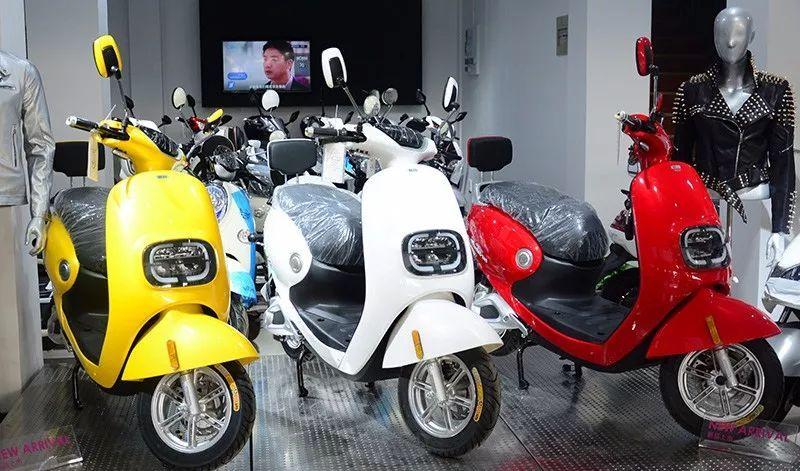 雅马哈和小牛谁快,雅马哈48v电动自行车型号大全