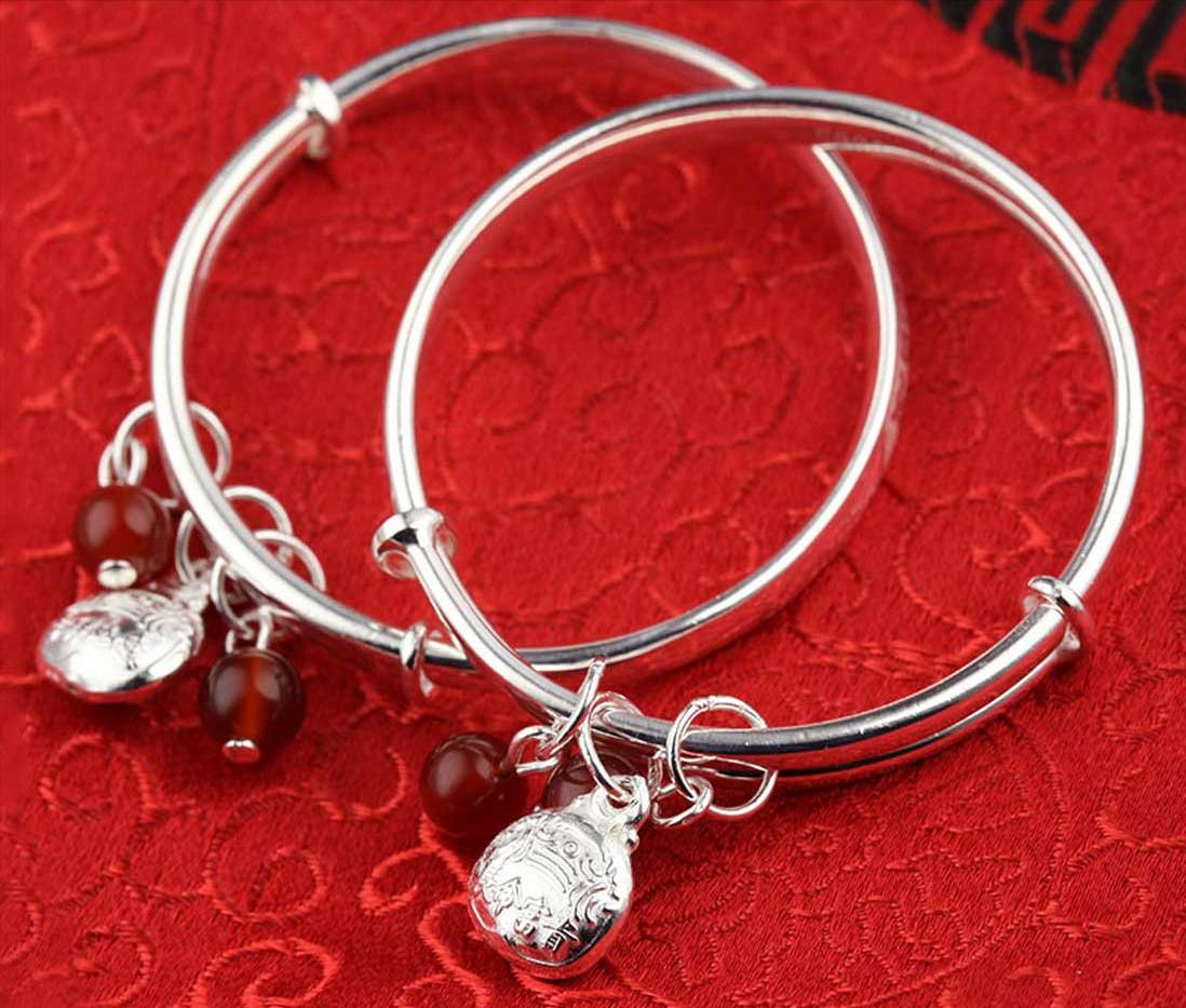 佩戴银饰变黑的原因,佩戴银饰有什么讲究