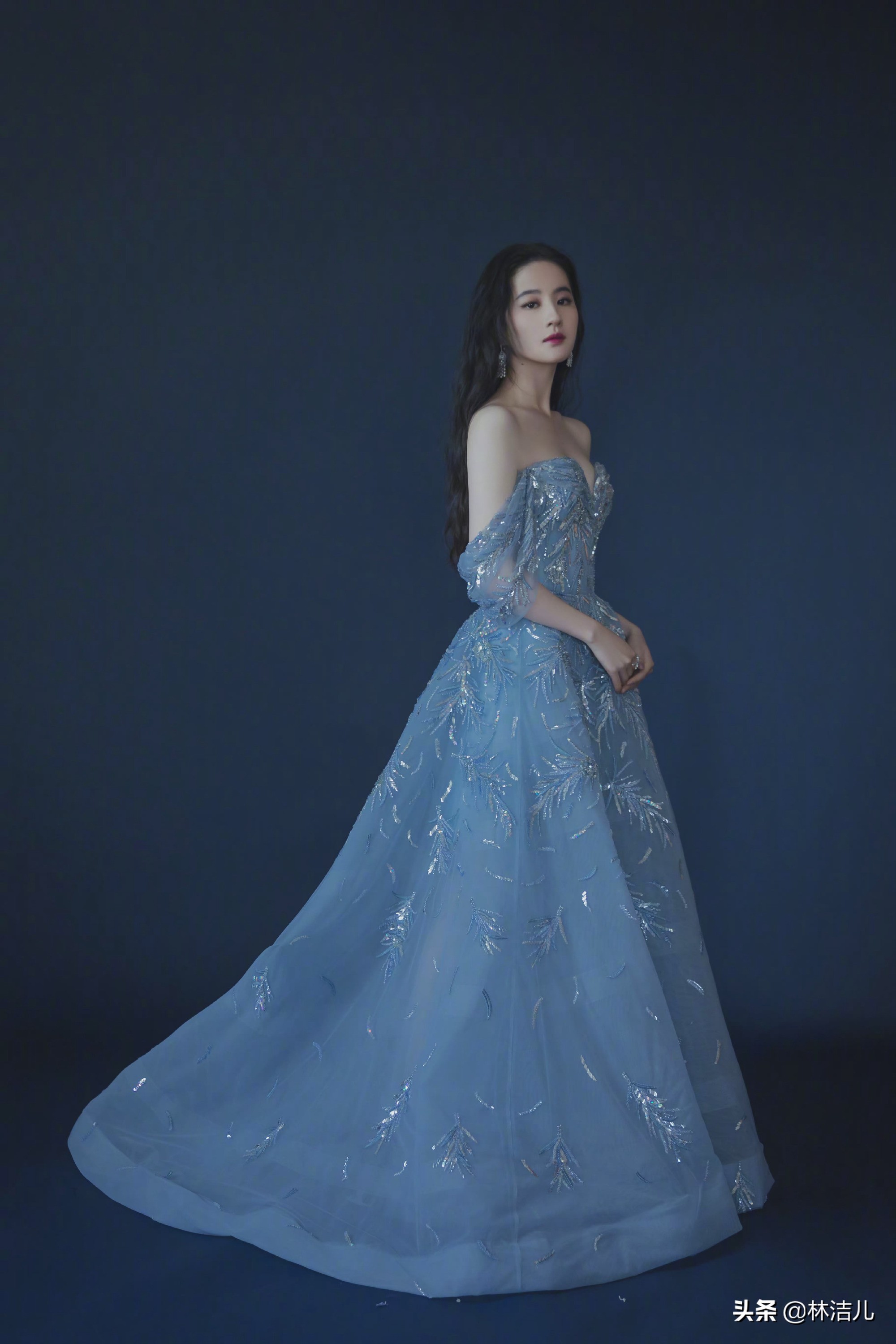 染对发色换张脸,染错连刘亦菲都颜值降低,牢记这4点选发色技巧