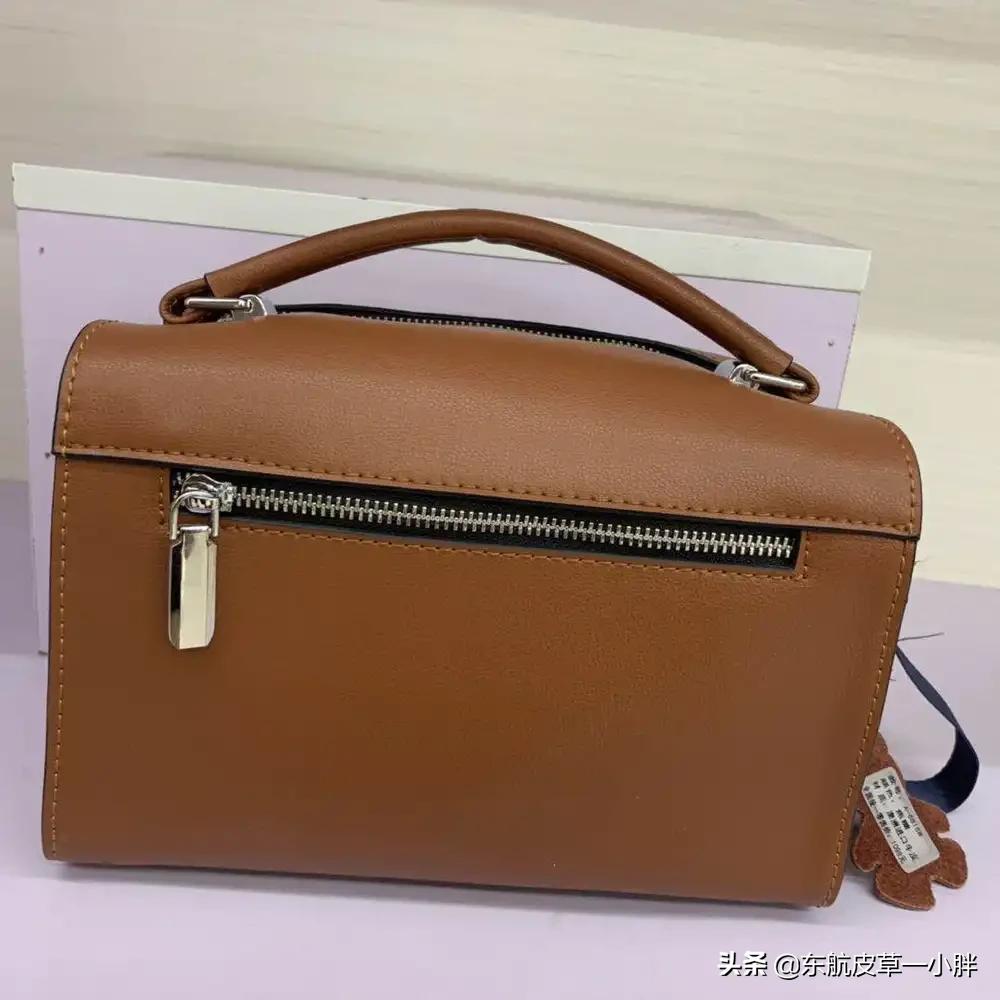 皮草卡通包包,皮草新款包包