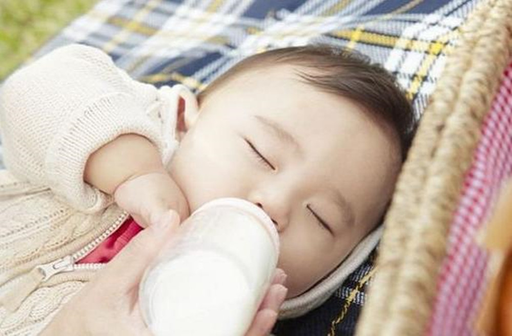 宝宝不爱喝奶厌奶期怎么办,宝宝不爱喝奶有什么好办法