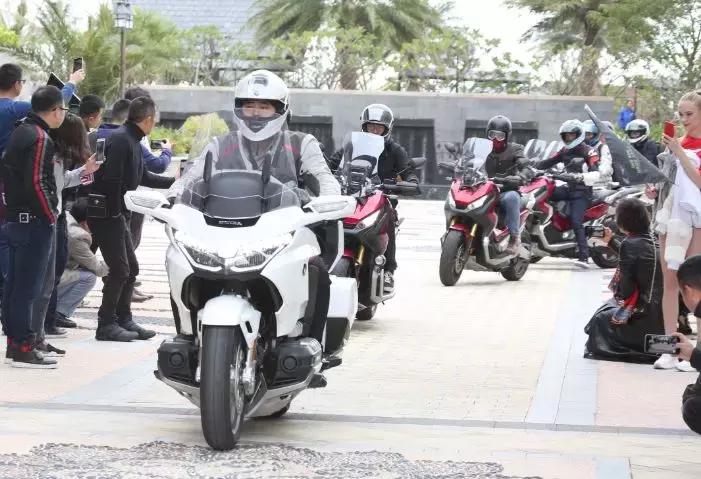 2018本田金翼详解,本田金翼2023款自动挡挡位图介绍