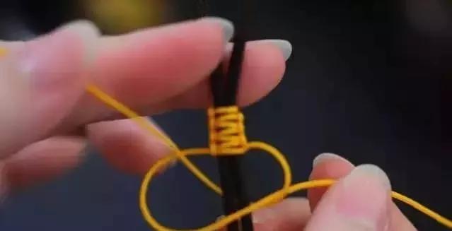 最容易学会的手串打结方法,小叶紫檀手串编绳打结
