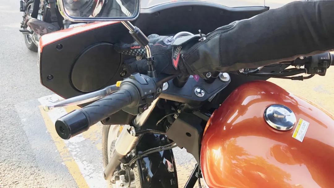 杰迪gz250小滑翔多重,杰迪gz250参数油耗