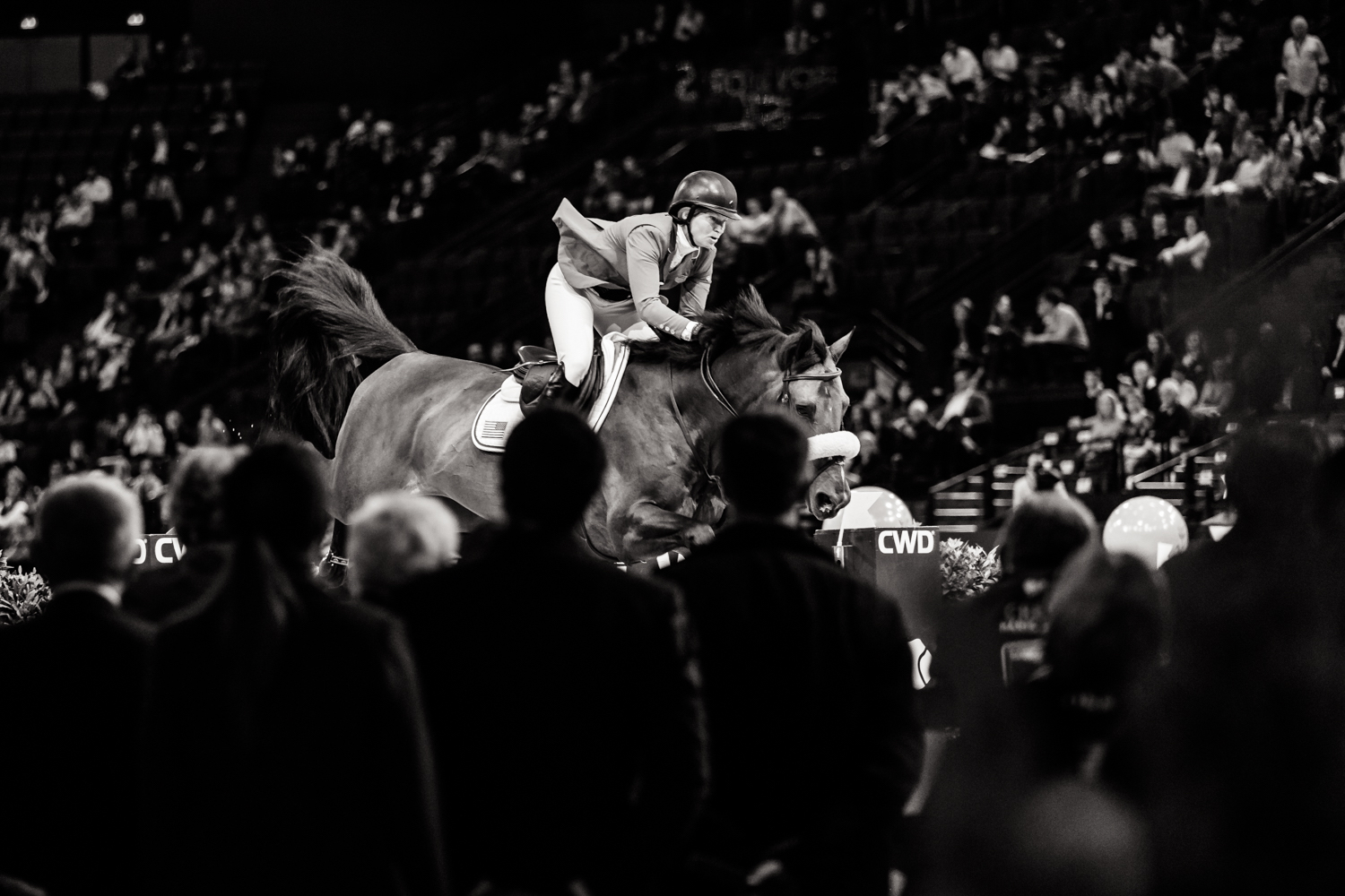 一触即发第一节,一触即发中外对决