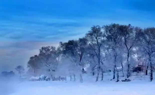 冬天情侣去哪里旅游最适合,适合情侣两三天的短途冬日旅游
