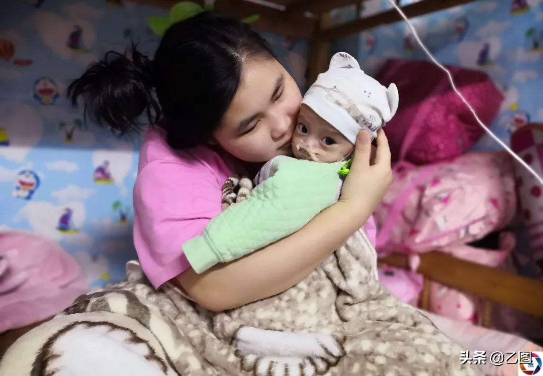 6个月的男宝才15斤,6个月的男婴体重才5公斤是正常吗