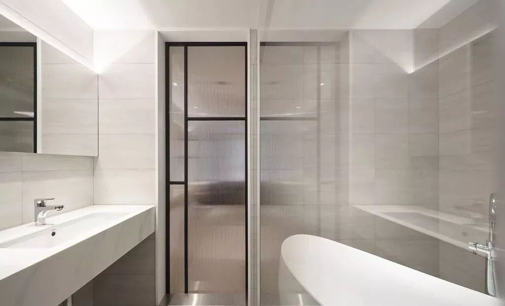 装修好的三室改两室变大客厅,户型改造二室改三室带阳台60平方