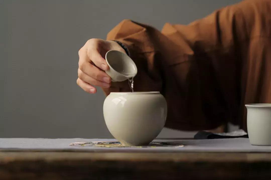 干泡茶和湿泡茶的区别,泡茶冷泡和热泡的区别