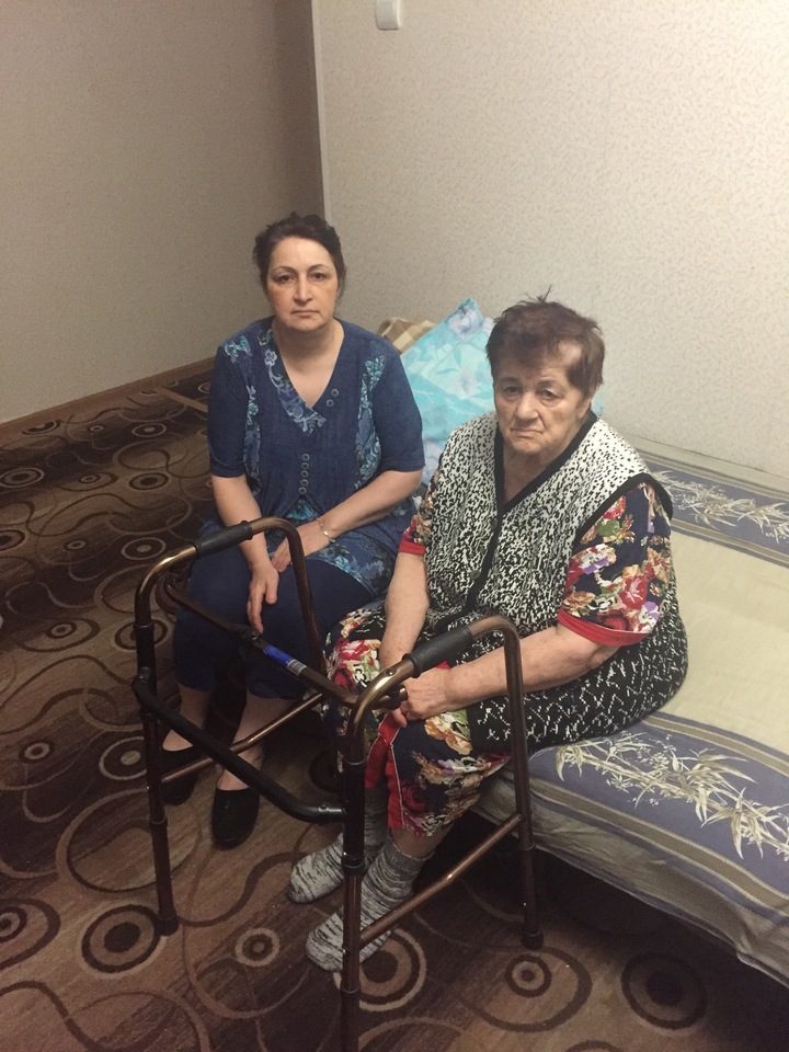 俄三姐妹联手杀父或无罪释放？新证据曝鬼父恋童*行暴**