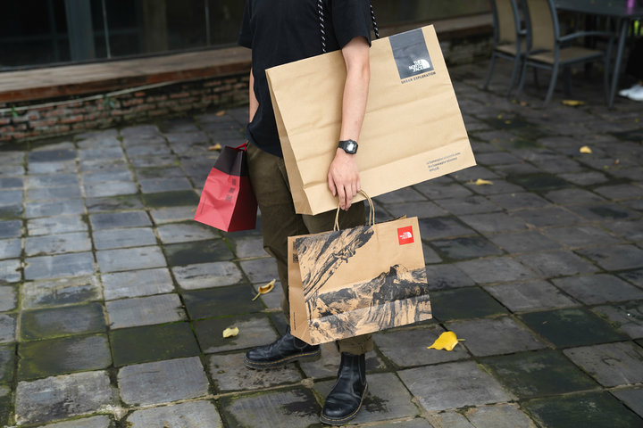 开箱视频月饼盒,月饼盒包装对比分析