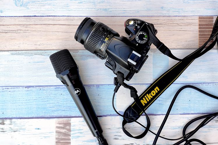 有线话筒也能移动使用，麦拉达Q3麦克风，主播K歌样样行