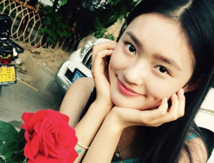 养出嘭润水光肌,焕白柔嫩水光肌沐浴露