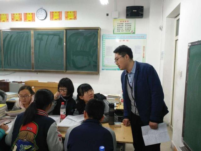 应届生考公务员是国考还是省考,公务员是参加国考还是省考好