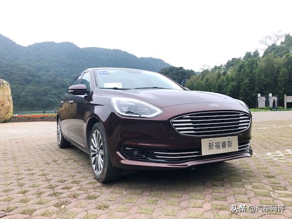 不后悔的选择福睿斯用车一年感受,福特福睿斯2020款1.5自动试驾视频