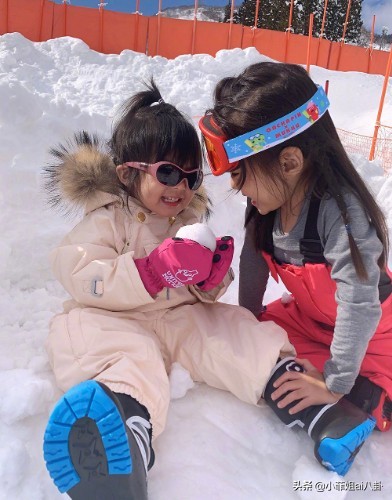 贾静雯思考咘咘波妞成家立业,贾静雯波妞萌照