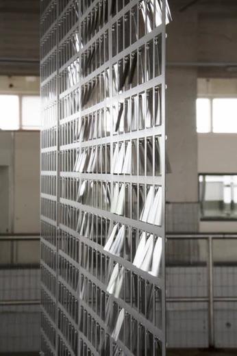 设计师用“纸”做了互动体验式墙纸！网友：不错哦，两天就坏了吧