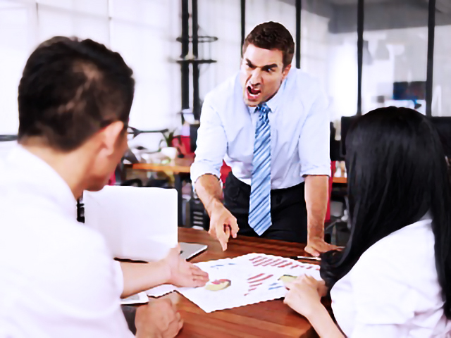 辞职公司扣工资在劳动法哪一条,辞职了公司扣加班费咋办