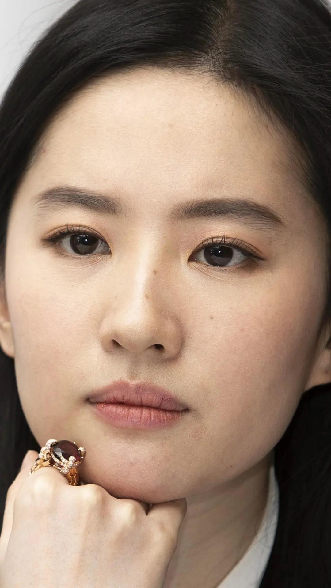 有没有搞错,这样的天仙也有人喷?